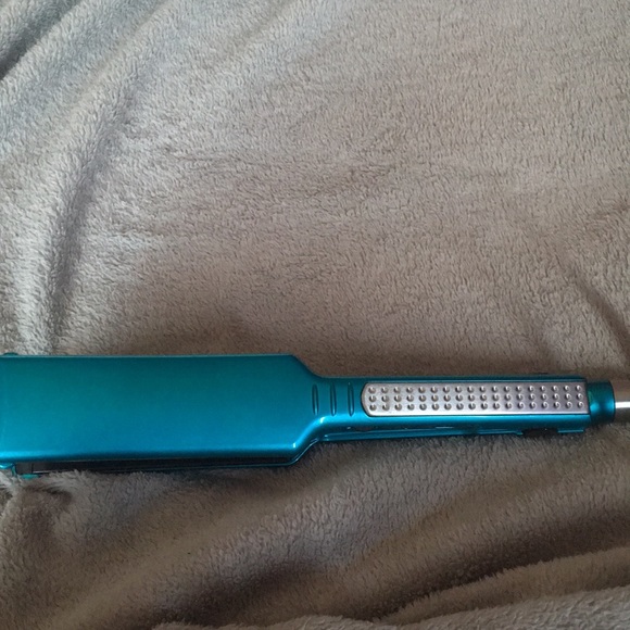 Infiniti pro Conair Teal flat iron - Picture 3 of 4